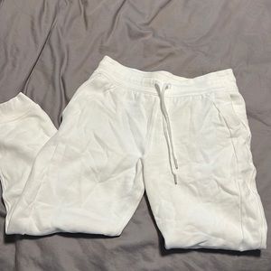 Lululemon graphic scuba joggers